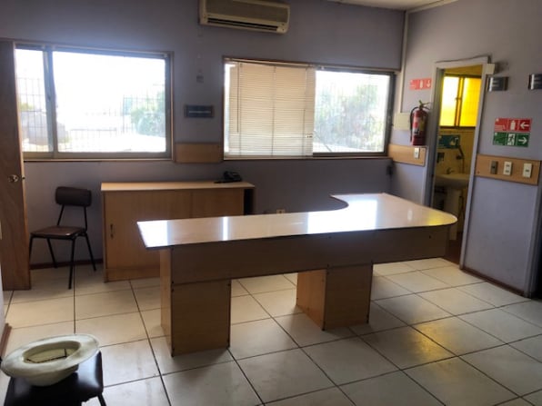 CLINICA DENTAL EN TALAGANTE ARRIENDO: 40 U.F